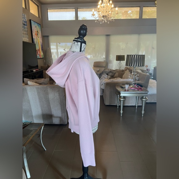 🆕 ONZIE Baby Pink M/L Crop Hoodie - Picture 10 of 17